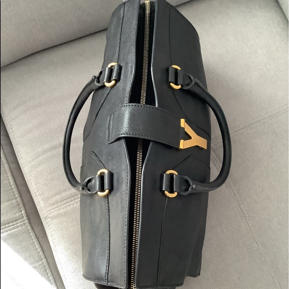 YVES SAINT LAURENT leather bag 🔥🔥🔥 - Picture 2 of 14